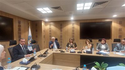 بالصور.. لقاء عدد من الفنانين مع نائب وزير المالية للسياسات الضريبية