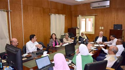 نائب محافظ الأقصر يزور مقر لجنة تقييم المشروعات الخضراء الذكية