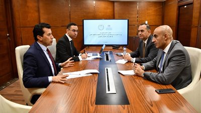 وزيرا الشباب والرياضة والتربية والتعليم يبحثان الشراكة الاستراتيجية بين الوزارتين في إطار مبادرة 
