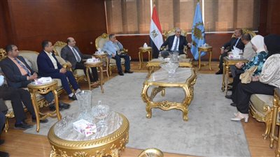 تمهيدا للتصفيات النهائية.. محافظ الغربية يستقبل لجنة تقييم المبادرة الوطنية للمشروعات الخضراء الذكية