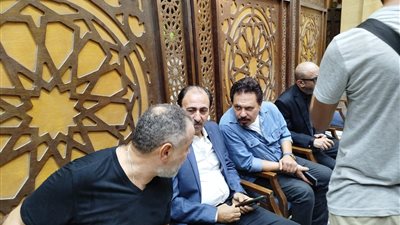 بالصور.. شاهد أبرز الحضور لعزاء والدة المخرج أحمد شاهين
