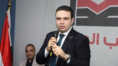 «حزب العدل»: آن الأوان أن تدعم الدولة نمو القطاع الخاص 