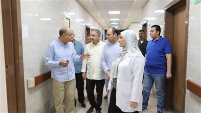 محافظ المنيا يفتتح تطوير قسم العناية المركزة بمستشفى سمالوط التخصصي