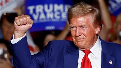 ترامب يدعو دولة الاحتلال إلى مهاجمة المنشآت النووية في إيران