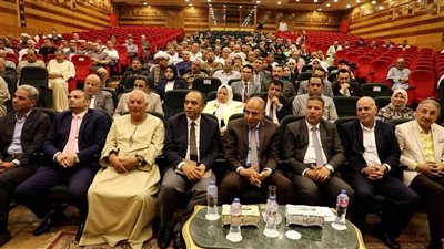 محافظ المنيا: الفلاح المصري أحد أهم الأعمدة الرئيسية للدولة ودعم اقتصاده منذ آلاف السنين