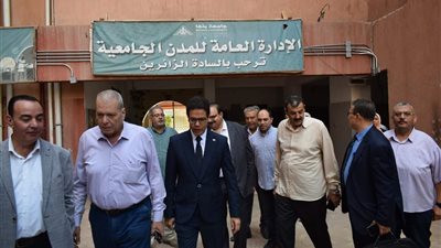 قبل بدء الدراسة.. رئيس جامعة بنها يتفقد المدن الجامعية بكفر سعد