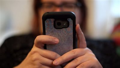 بنوك عالمية تحذر من عمليات احتيال واسعة باستخدام الذكاء الاصطناعي