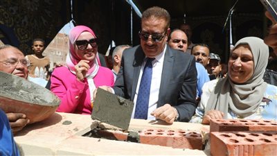 محافظ المنوفية يضع حجر أساس مدرستين للتعليم الأساسي والتجريبية للغات بالبتانون