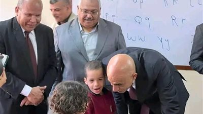 وزير التربيةوالتعليم يتابع انطلاق العام الدراسى الجديد في 12 مدرسة بسوهاج