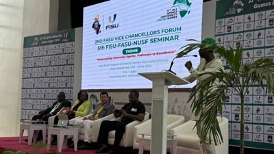 وزير الشباب والرياضة يناقش خطة المنافسات الرياضية بالجامعات مع اتحاد الرياضة الجامعية 