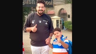 من مشاهير التيك توك وينافس والده في الغناء.. من هو 