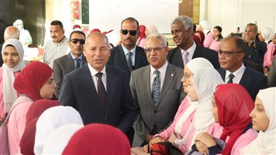 محافظ القاهرة ومدير التعليم يتفقدان مدرسة السيدة خديجة بالمعادي