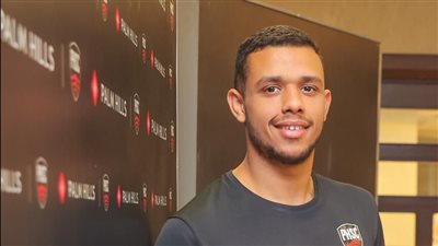 لاعب بالم هيلز مصطفى عسل يتوج ببطولة باريس الدولية للإسكواش