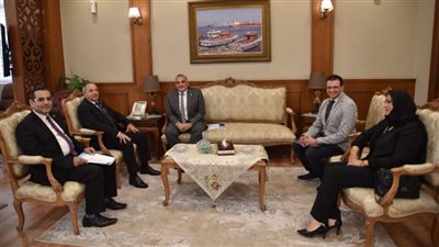 محافظ بورسعيد يبحث تعزيز التعاون مع مدير جهاز تنمية البحيرات