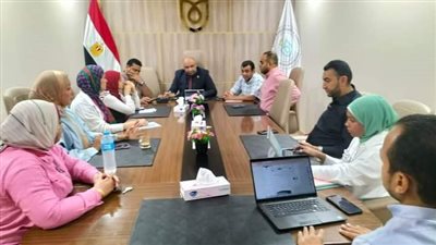 الرعاية الصحية بالأقصر تعقد اجتماعًا لمتابعة خطة تنفيذ التأمين الصحى