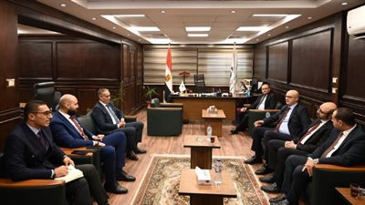 لرقمنة آليات الشكاوى.. تفاصيل لقاء إبراهيم السجيني مع رئيس جهاز تنظيم الاتصالات