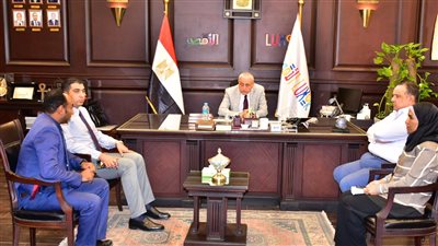 محافظ الأقصر يوجه بتكثيف حملات تحليل المخدرات بين الموظفين (صور)