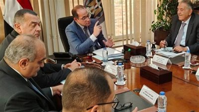 تفاصيل لقاء وزير المالية بممثلي المجتمع التجاري والصناعي «صور»