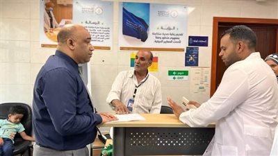 نائب فرع هيئة الرعاية يواصل جولات التفقدية للمنشآت الصحية بالأقصر (صور)