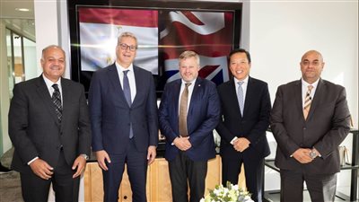 المهندس كريم بدوي يعقد جلسة مباحثات مع الرئيس التنفيذي لشركة بي بي