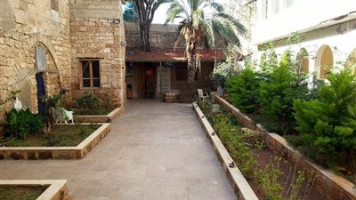 القصف الإسرائيلي يستهدف مركز طبي في بلدة نجاة النبي يونس