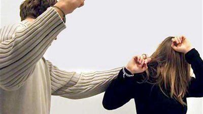 كريمة تبكي أمام محكمة الأسرة وتطلب طلاق الضرر: 