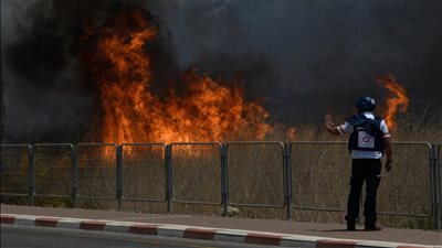 حرائق هائلة بعدة مناطق شمال إسرائيل جراء قصفها بقذائف هاون من لبنان 