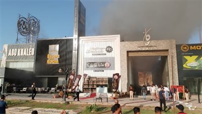 ارتفاع عدد مصابي حريق مطعم شهير بالشيخ زايد إلى 15 حالة.. صور