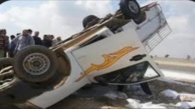 إصابة 3 أشخاص في انقلاب سيارة نصف نقل بالبحيرة 
