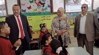 قيادات تعليم القاهرة تتابع انتظام سير العملية التعليمية بمدارس إدارة التبين التعليمية