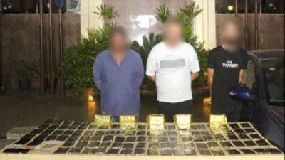 الداخلية تضبط 3 عناصر خطرة بـ«شُحنة حشيش» تزن 15 كجم في الوايلي