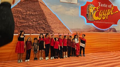 سفيرة مصر بالبحرين تشارك في افتتاح مطبخ الأكلات الشعبية 