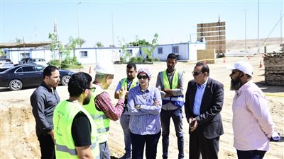 رئيس جامعة الأقصر تتفقد أعمال المنشآت الإنشاء الجديدة بالجامعة (صور)