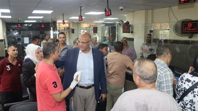 محافظ القليوبية يواصل لقاءاته الجماهيرية لحل مشاكل المواطنين