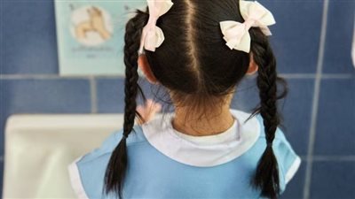 معلمة بريطانية تثير الغضب بسبب قرارها حول استخدام المرحاض للطلاب