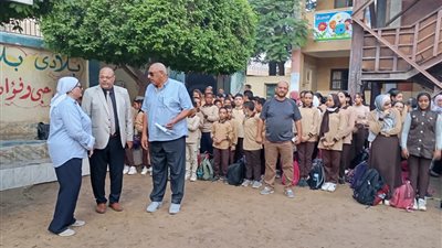 بالصور.. مدير تعليم القليوبية تتفقد مدارس إدارة الخانكة التعليمية