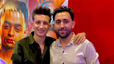 مطربو المهرجانات إسلام الأبيض ومحمد الفنان أصحاب الأغنية الشهيرة 