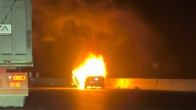 النار مسكت في العربية.. نجاة سائق سيارة بأعجوبة على الطريق الأوسطي بحلوان