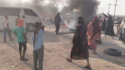 إغلاق شوارع واحتجاجات.. ماذا يحدث في بورتسودان؟