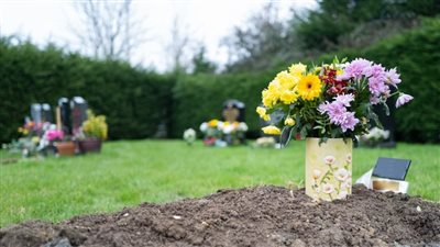 أغرب عادات ما بعد الموت في العالم 