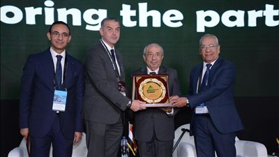 قمة مصر الدولية لوسائل التنقل الكهربائية تختتم أعمالها 