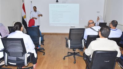 مستشفى الأورام بالأقصر تختتم احتفالات اليوم العالمي لسلامة المريض (صور)