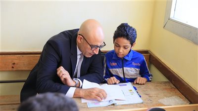 بالصور.. وزير التعليم يتابع التقييمات الأسبوعية وأداء الطلاب بمدارس المنوفية 