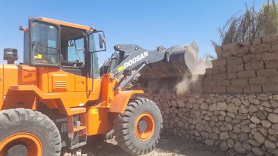 إزالة واسترداد 7 حالات تقنين أراضي أملاك الدولة بالأقصر (صور)