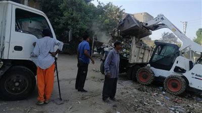 محافظ المنيا يتابع جهود الوحدات المحلية في حملات النظافة وتمهيد الطرق