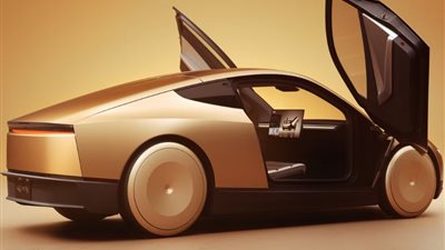 إيلون ماسك يكشف عن سيارة أجرة دون عجلة قيادة