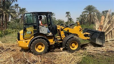 رئيس مدينة الزينية يقود حملة لإزالة واسترداد أراضي الدولة شمال الأقصر 