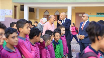 وزير التعليم يصدر تعليمات مهمة خلال زيارة مفاجئةلـ4 مدارس بالجيزة 