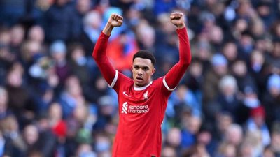 مستقبل أرنولد في مهب الريح.. هل يكون ريال مدريد وجهته القادمة؟