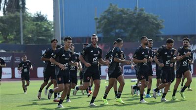 الأهلي يختتم استعداداته في القاهرة بمشاركة الدوليين قبل السفر إلى الإمارات